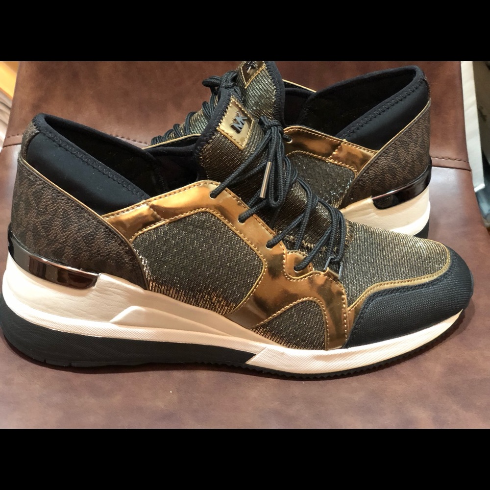 MICHAEL KORS SNEAKERS ON MINI PLATFORM 11